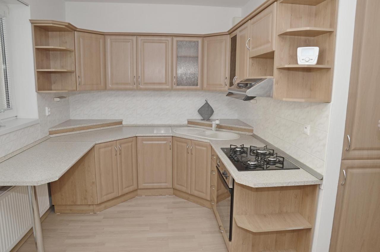 Trenčín Apartmany Zlatovska מראה חיצוני תמונה
